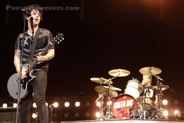 GREEN DAY - 2012-08-26 - SAINT CLOUD - Domaine National - Grande Scene - 